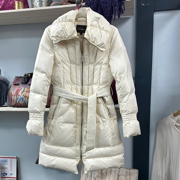 COLE HAAN White Puffer Coat with Wide Collar and Belt
Size SMALL - Picture 1 of 10